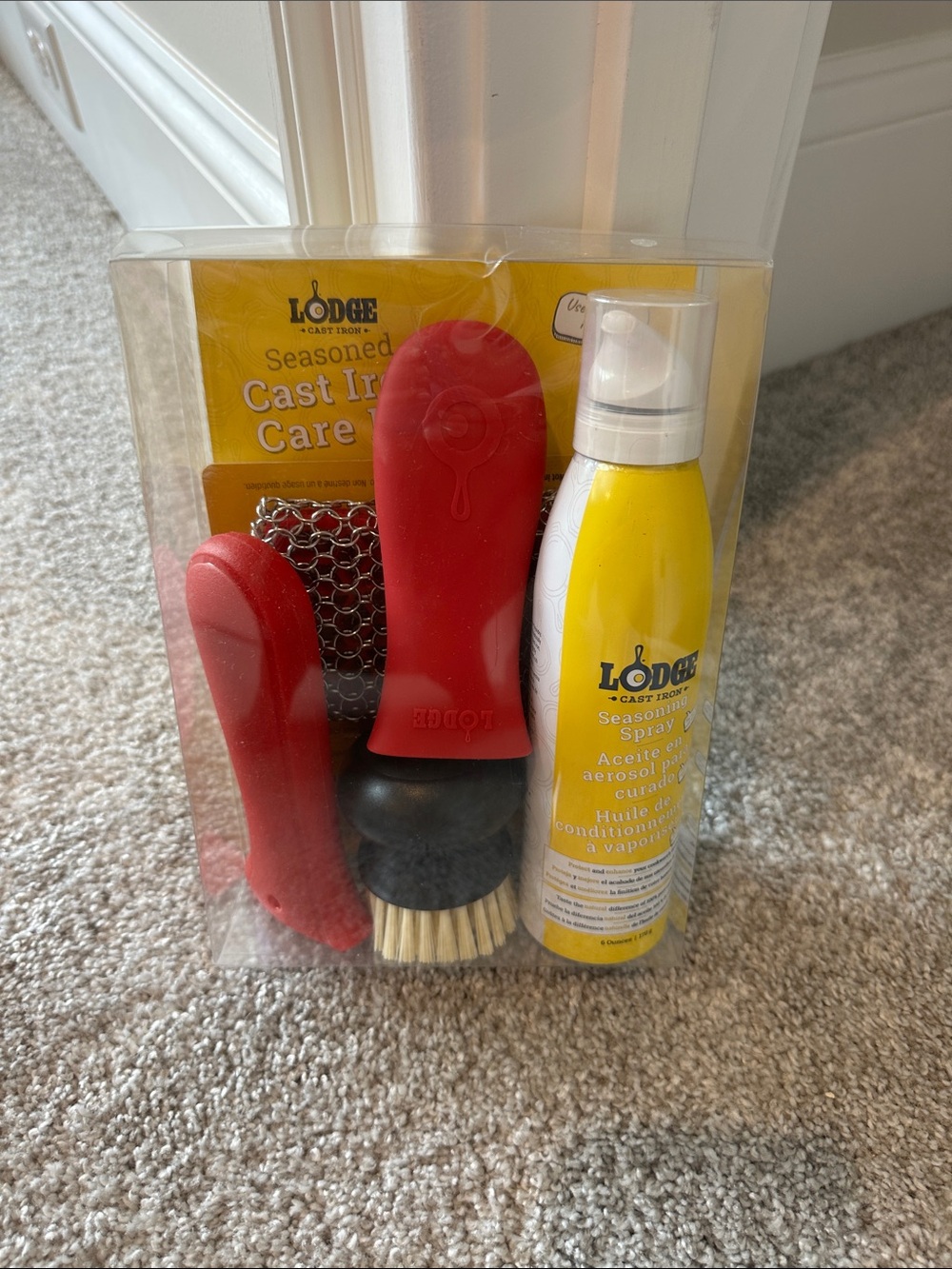 NWT Lodge Cast Iron Care Kit with Yellow Spray and Red Brushes